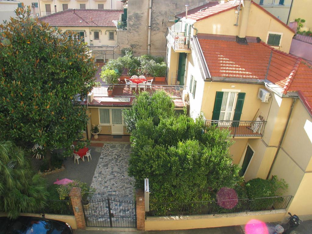 Residence Italia Finale Ligure Exterior photo